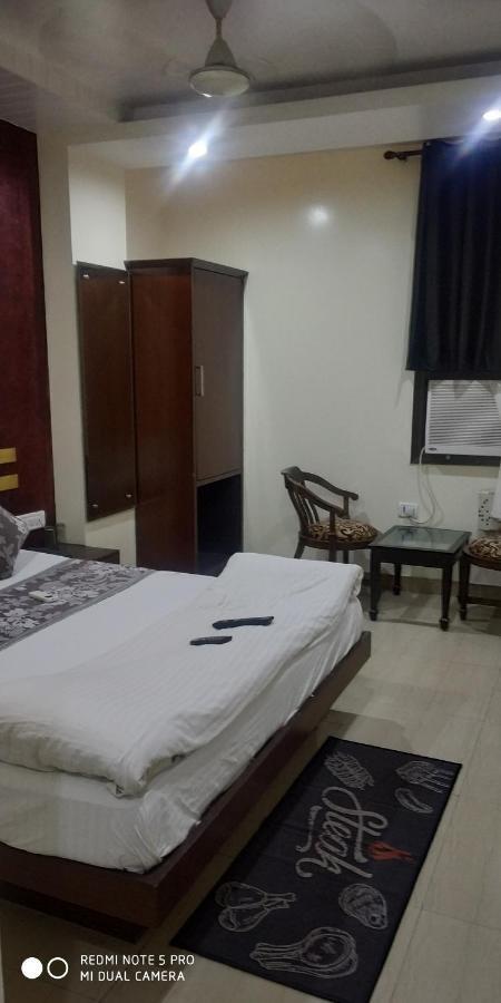 Adb Rooms Udhav Palace New Delhi Eksteriør bilde