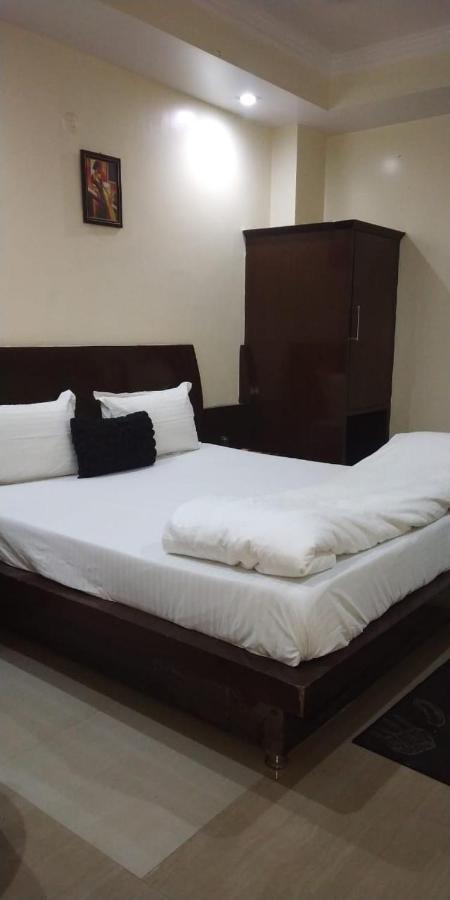 Adb Rooms Udhav Palace New Delhi Eksteriør bilde