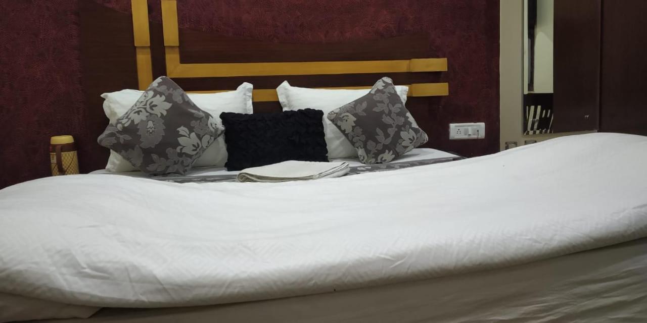 Adb Rooms Udhav Palace New Delhi Eksteriør bilde